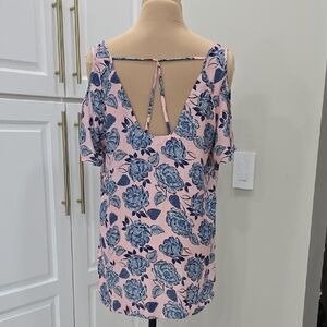 Kut from the Kloth Pink and Blue Backless Short Sleeve Blouse